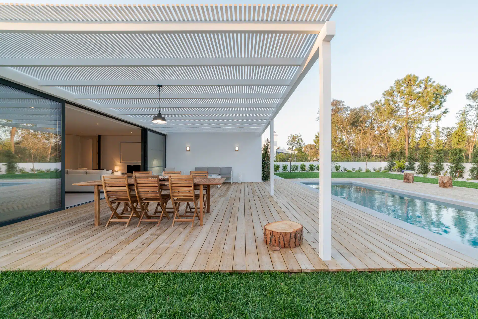 Minimalist Aluminum Patio Cover